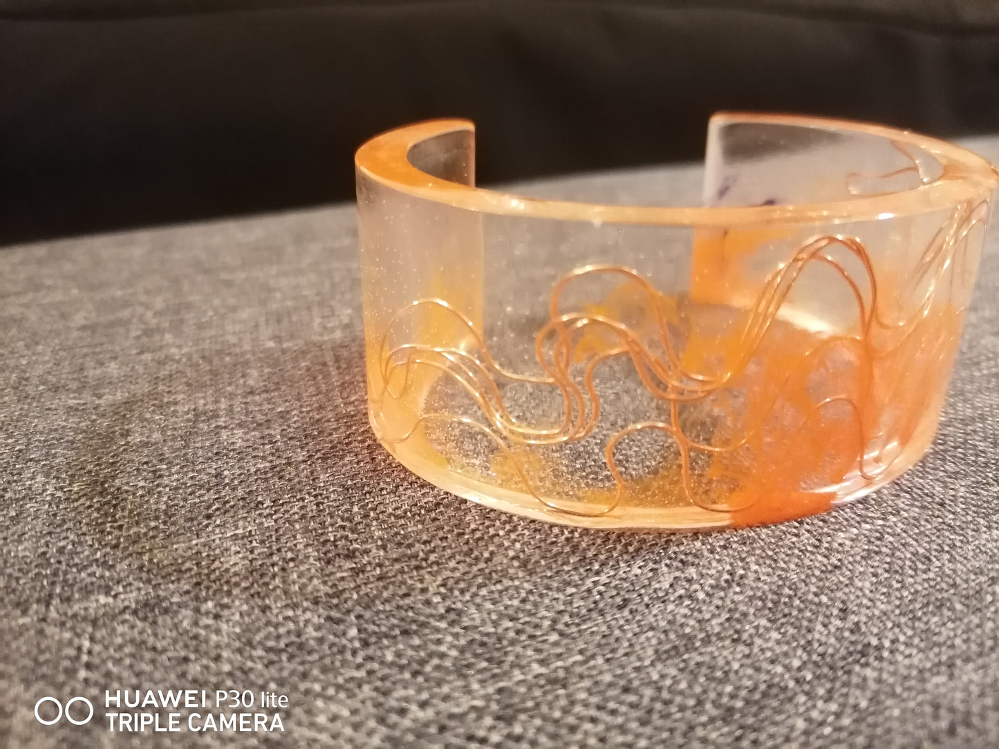 Oggetto - Bracciale rigido arancione